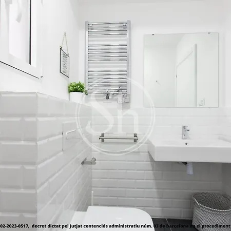 Wonderful In Urgell Apartment Barcelona